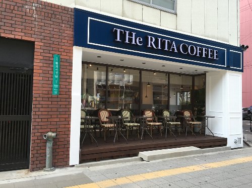真昼間からオサーン2人でカフェ