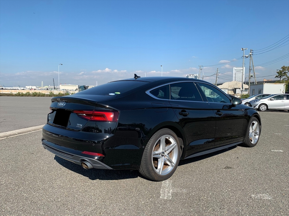 めちゃくちゃカッコええ車を納車した。今から帰ってくるのが楽しみです。